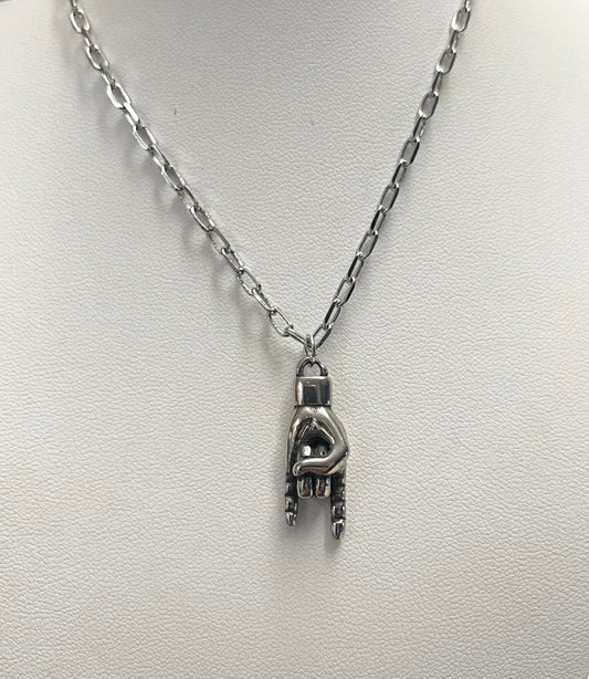 Cadena con dije Mano Cornuta
