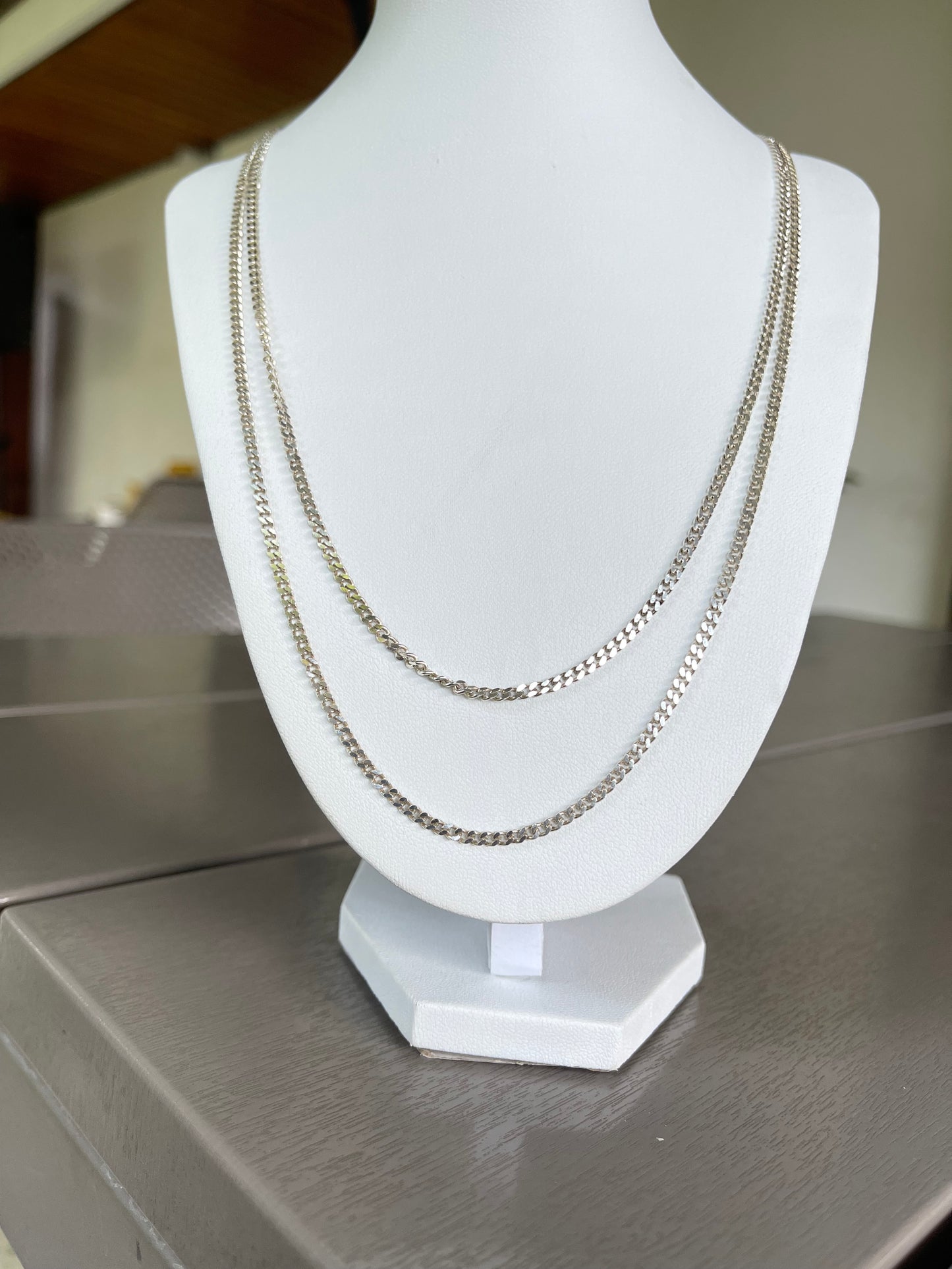 Cadena barbada de plata de 3mm