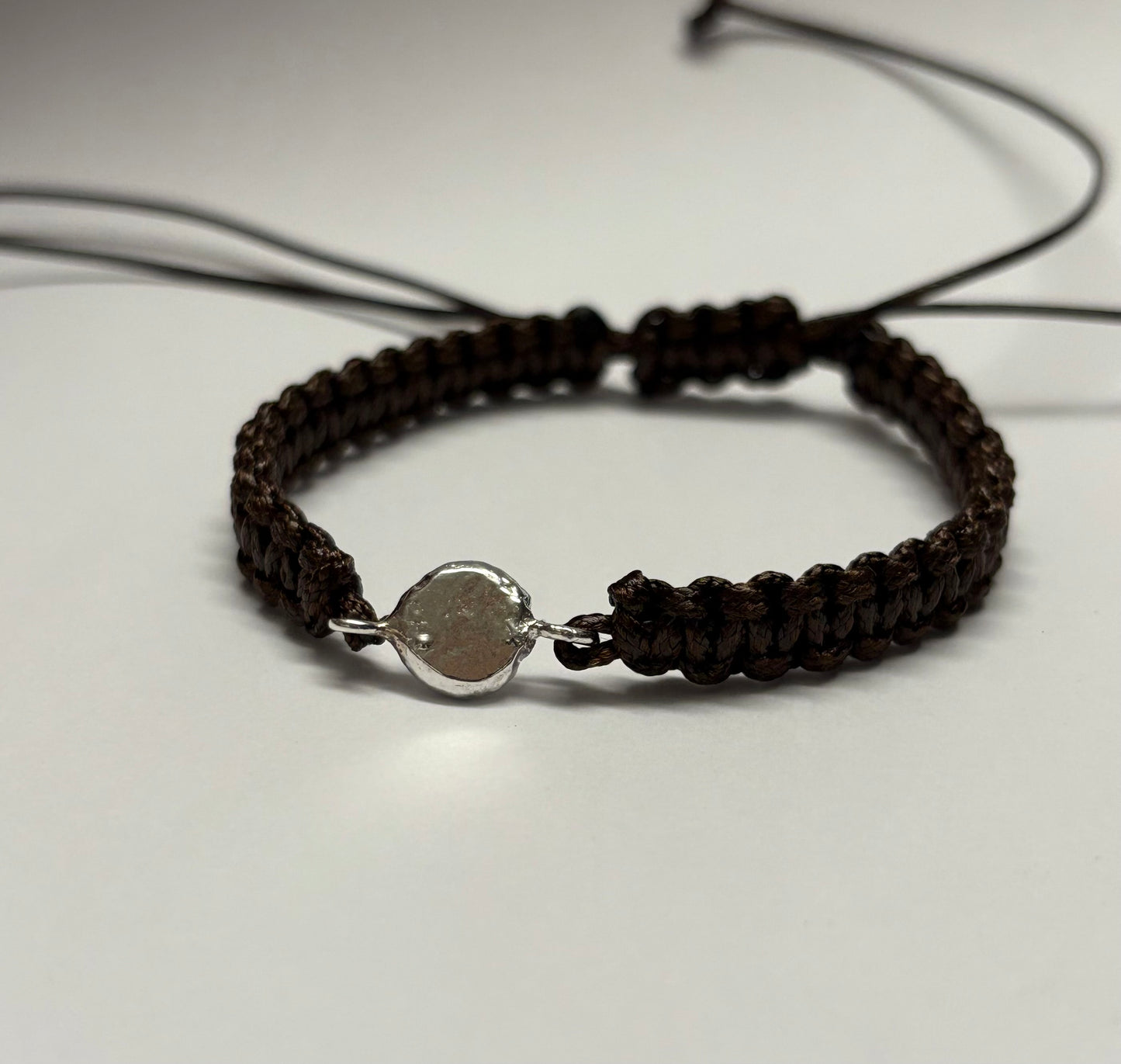 Brazalete con dije luna de plata