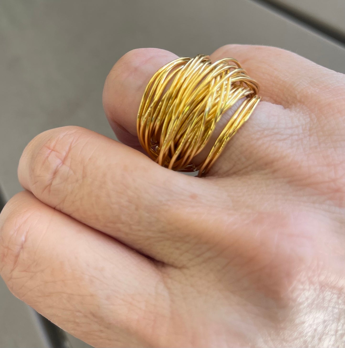 Anillo serpentina dorado