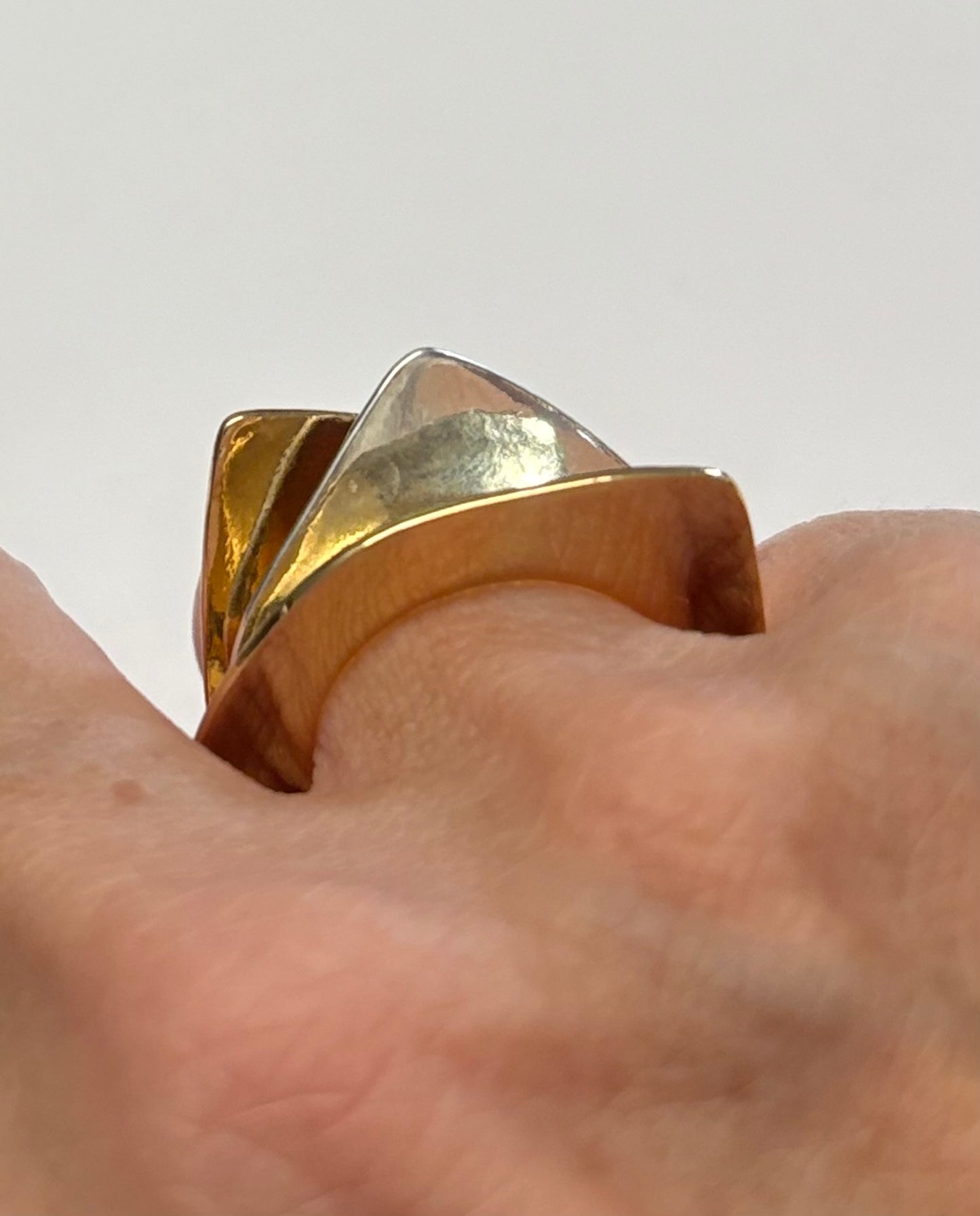 Anillo Lotus
