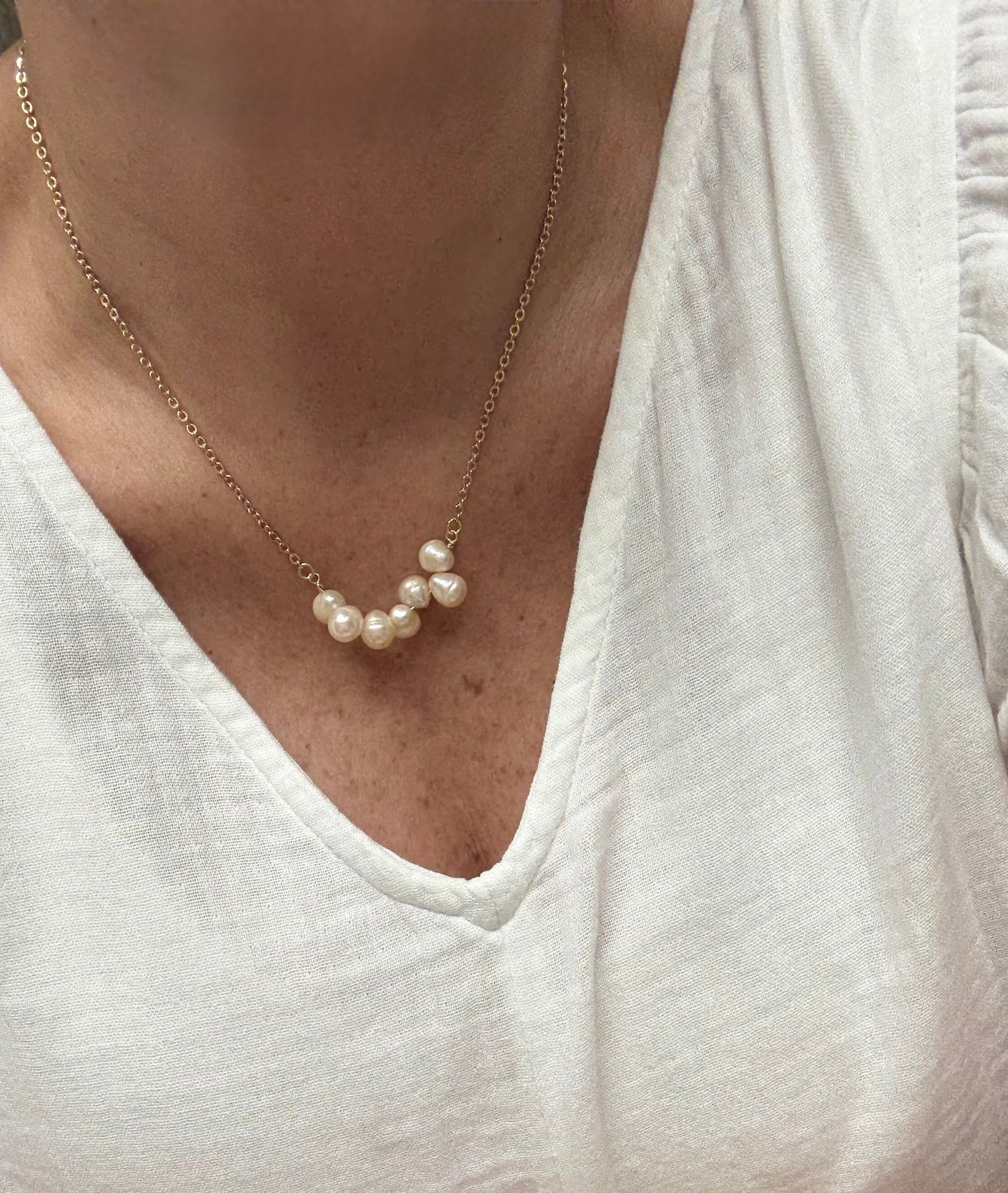 Cadena con perlas naturales