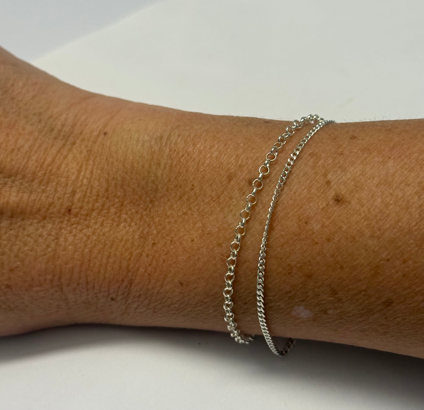 Pulseras de plata